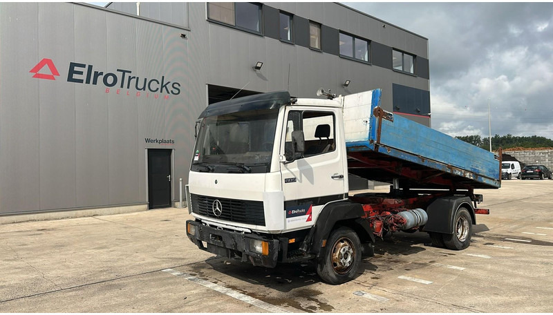 Mercedes-Benz SK 809 (POMPE MANUELLE / MANUAL PUMP / HELPER / AUXILAIRY / SPER / STEEL SUSP.) - Camion benne: photos 1 Mercedes-Benz SK 809 (POMPE MANUELLE / MANUAL PUMP / HELPER / AUXILAIRY / SPER / STEEL SUSP.) - Camion benne: photos 1