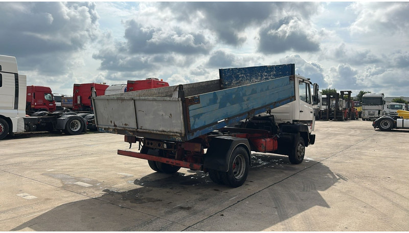 Mercedes-Benz SK 809 (POMPE MANUELLE / MANUAL PUMP / HELPER / AUXILAIRY / SPER / STEEL SUSP.) - Camion benne: photos 4 Mercedes-Benz SK 809 (POMPE MANUELLE / MANUAL PUMP / HELPER / AUXILAIRY / SPER / STEEL SUSP.) - Camion benne: photos 4