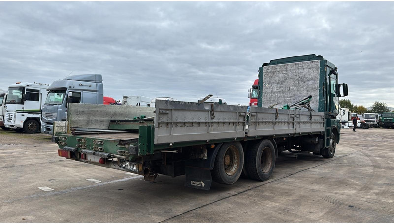 Renault AE 440 Magnum E-tech (BOITE MANUELLE / MANUAL GEARBOX / 6X2) - Camion plateau: photos 4 Renault AE 440 Magnum E-tech (BOITE MANUELLE / MANUAL GEARBOX / 6X2) - Camion plateau: photos 4