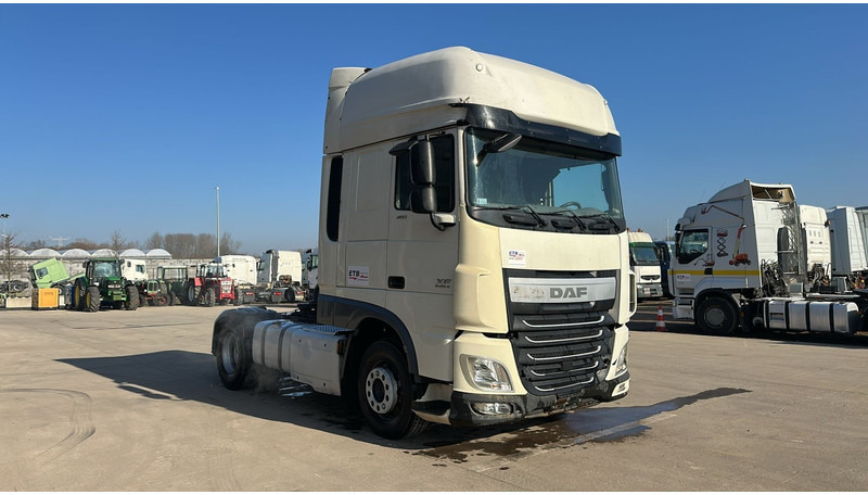 DAF 106 XF 460 (BOITE MANUELLE / MANUAL GEARBOX / 834.000 KM / EURO 6) - Tracteur routier: photos 3 DAF 106 XF 460 (BOITE MANUELLE / MANUAL GEARBOX / 834.000 KM / EURO 6) - Tracteur routier: photos 3