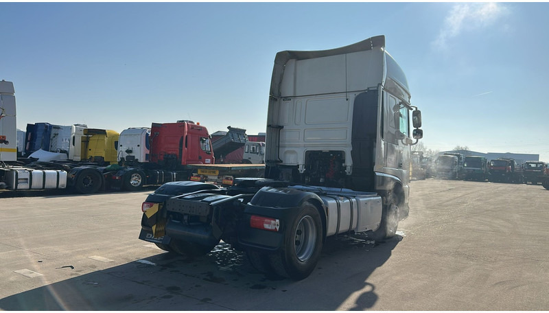 DAF 106 XF 460 (BOITE MANUELLE / MANUAL GEARBOX / 834.000 KM / EURO 6) - Tracteur routier: photos 5 DAF 106 XF 460 (BOITE MANUELLE / MANUAL GEARBOX / 834.000 KM / EURO 6) - Tracteur routier: photos 5