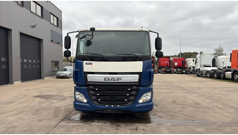 DAF CF 440 (CLEAN TRUCK / TRES PROPRE / BONNE ETAT / GOOD CONDITION) - Tracteur routier: photos 4 DAF CF 440 (CLEAN TRUCK / TRES PROPRE / BONNE ETAT / GOOD CONDITION) - Tracteur routier: photos 4