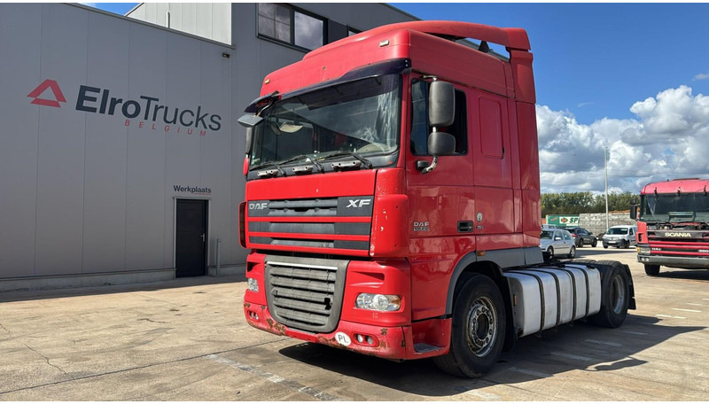 DAF XF 105.410 (BOITE MANUELLE / MANUAL GEARBOX) - Tracteur routier: photos 1 DAF XF 105.410 (BOITE MANUELLE / MANUAL GEARBOX) - Tracteur routier: photos 1