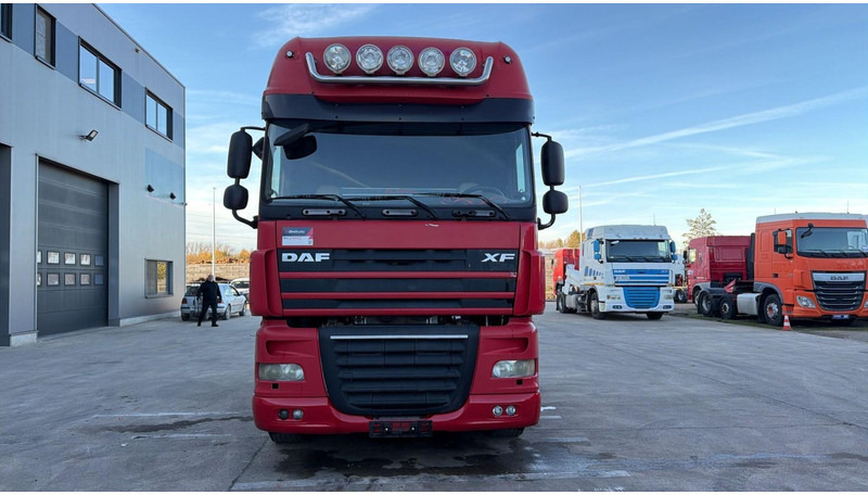 DAF XF 105.460 (PERFECT CONDITION / PARFAIT ETAT) - Tracteur routier: photos 2 DAF XF 105.460 (PERFECT CONDITION / PARFAIT ETAT) - Tracteur routier: photos 2