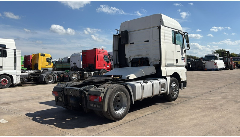 MAN TGA 18.440 (BOITE MANUELLE / MANUAL GEARBOX) - Tracteur routier: photos 4 MAN TGA 18.440 (BOITE MANUELLE / MANUAL GEARBOX) - Tracteur routier: photos 4