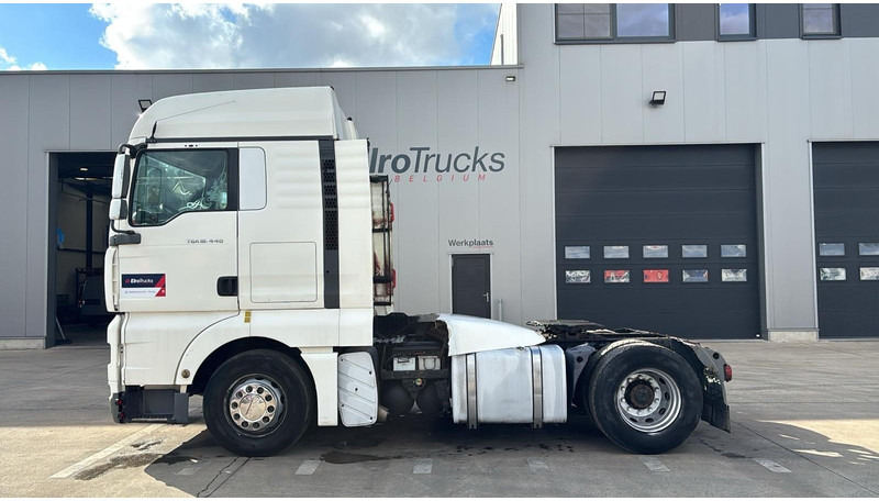 MAN TGA 18.440 (BOITE MANUELLE / MANUAL GEARBOX) - Tracteur routier: photos 2 MAN TGA 18.440 (BOITE MANUELLE / MANUAL GEARBOX) - Tracteur routier: photos 2