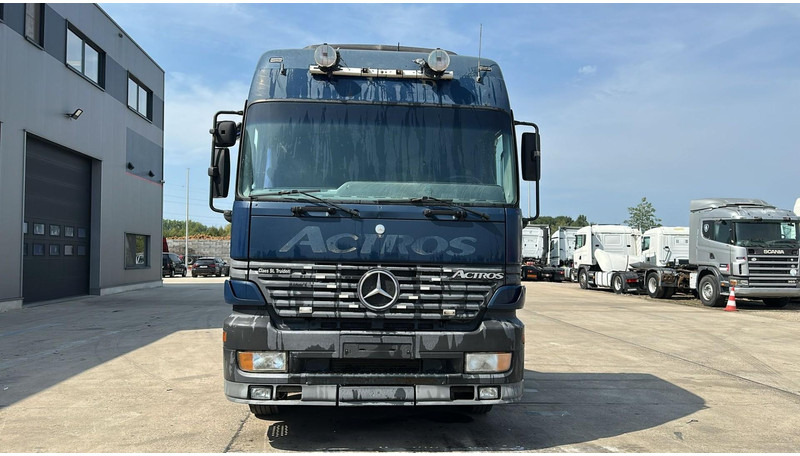 Mercedes-Benz Actros 1835 (EPS / V6 / 3 PEDALES / MP1 / PTO) - Tracteur routier: photos 2 Mercedes-Benz Actros 1835 (EPS / V6 / 3 PEDALES / MP1 / PTO) - Tracteur routier: photos 2