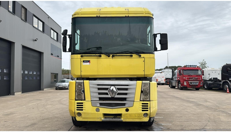 Renault AE 440 Magnum E-tech (BOITE MANUELLE / MANUAL GEARBOX) - Tracteur routier: photos 2 Renault AE 440 Magnum E-tech (BOITE MANUELLE / MANUAL GEARBOX) - Tracteur routier: photos 2