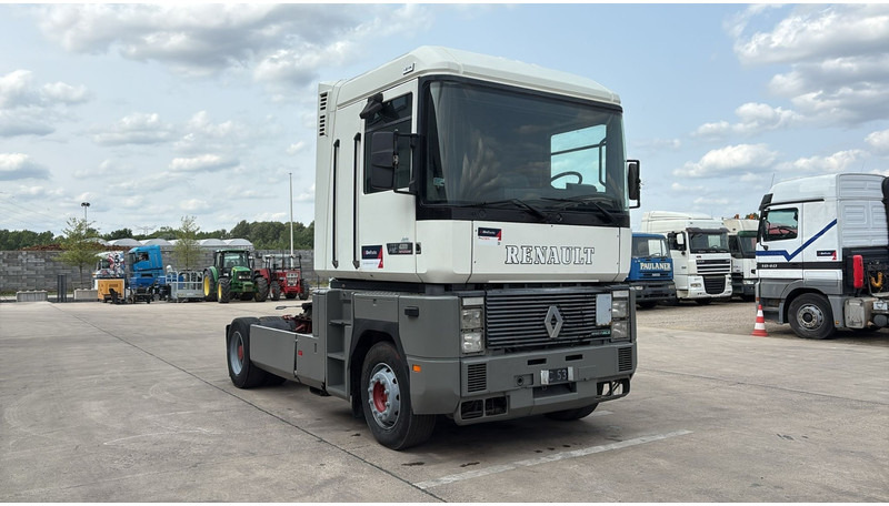 Renault Magnum AE 420 (POMPE MANUELLE / 2 CULASSE / GRAND PONT / TRES PROPRE / EURO 2 / MANUAL PUMP) - Tracteur routier: photos 2 Renault Magnum AE 420 (POMPE MANUELLE / 2 CULASSE / GRAND PONT / TRES PROPRE / EURO 2 / MANUAL PUMP) - Tracteur routier: photos 2