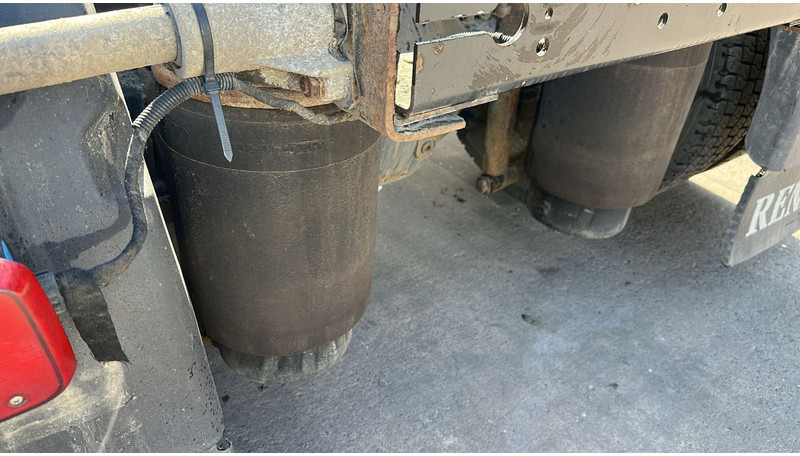 Tracteur routier Renault Premium 450 DXI (BOITE MANUELLE / MANUAL GEARBOX): photos 11