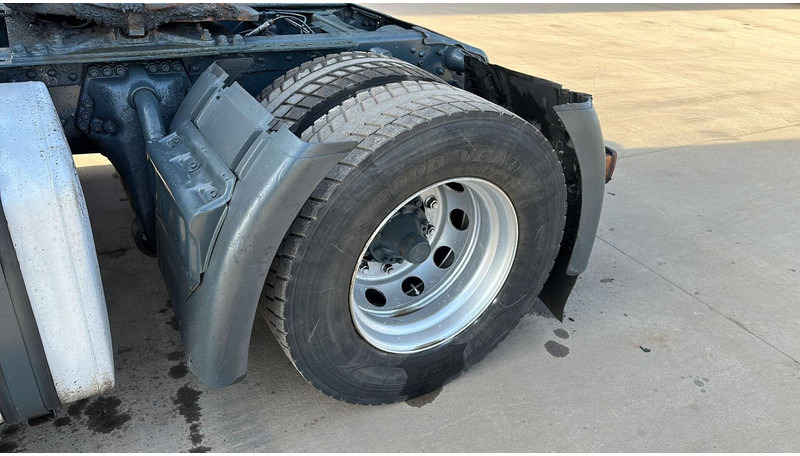 Tracteur routier Scania 124-420 Topline (MANUAL GEARBOX / BOITE MANUELLE): photos 9