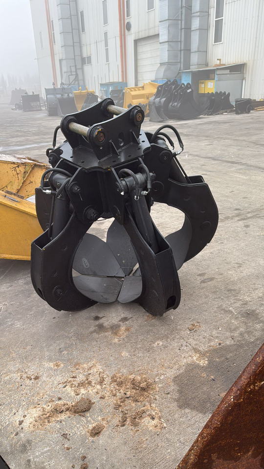 0.4m3 Polyp - Grappin pour Pelle sur chenille: photos 3 0.4m3 Polyp - Grappin pour Pelle sur chenille: photos 3