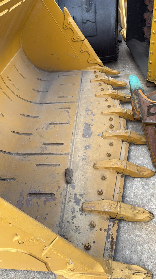 CAT 966 Rock Bucket - Chargeuse sur pneus: photos 3 CAT 966 Rock Bucket - Chargeuse sur pneus: photos 3