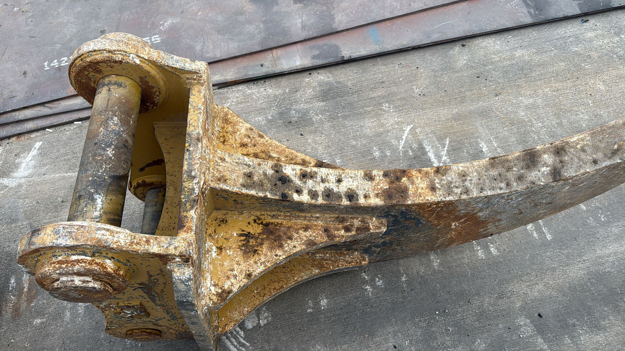 CATERPILLAR 336 Ripper from STOCK - Ripper pour Pelle sur chenille: photos 4 CATERPILLAR 336 Ripper from STOCK - Ripper pour Pelle sur chenille: photos 4