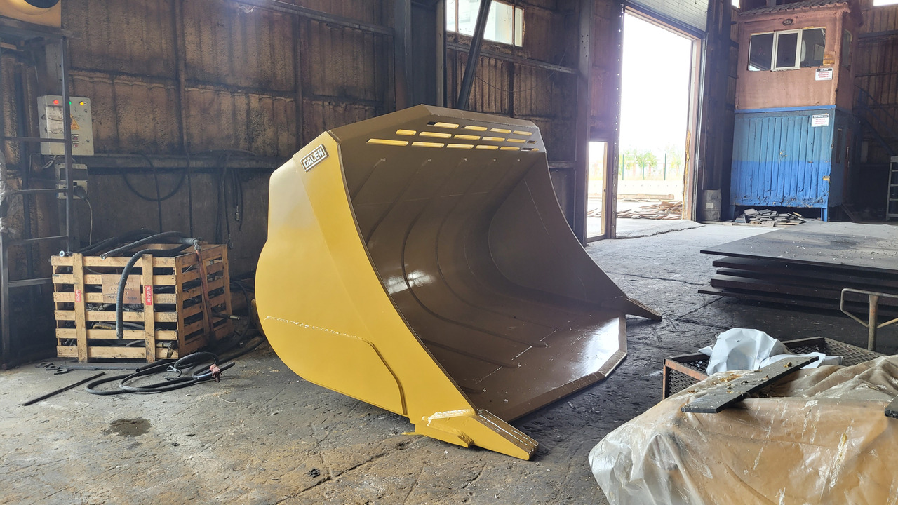 Fourches pour Chargeuse sur pneus CATERPILLAR 988 Marble Attachments: photos 15 Fourches pour Chargeuse sur pneus CATERPILLAR 988 Marble Attachments: photos 15