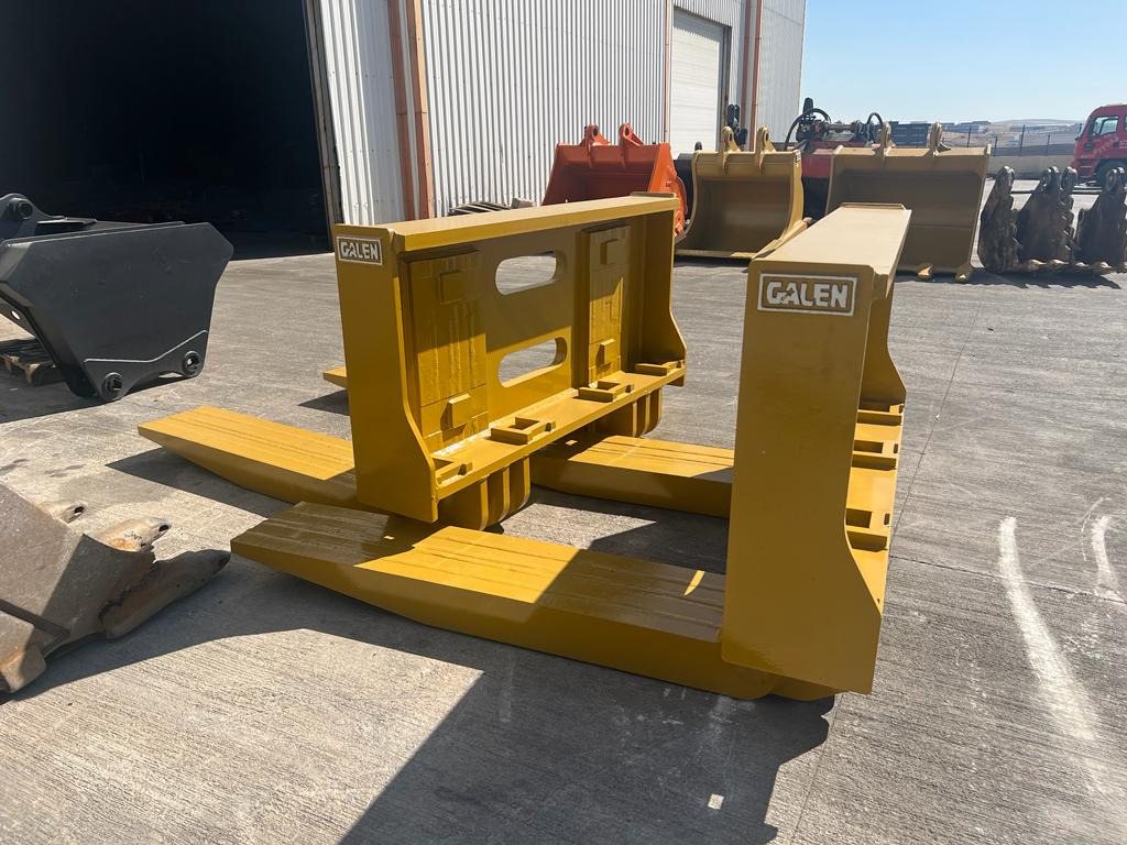 Fourches pour Chargeuse sur pneus CATERPILLAR 988 Marble Attachments: photos 16 Fourches pour Chargeuse sur pneus CATERPILLAR 988 Marble Attachments: photos 16