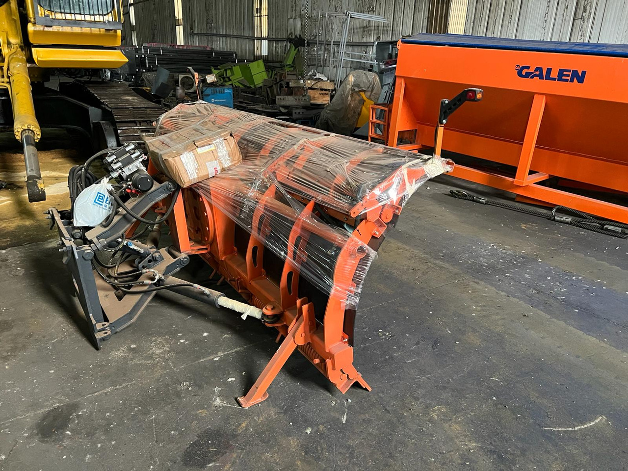 GALEN Salt Spreader for Truck from Stock! - Epandeur de sable pour Camion isothermique: photos 3 GALEN Salt Spreader for Truck from Stock! - Epandeur de sable pour Camion isothermique: photos 3