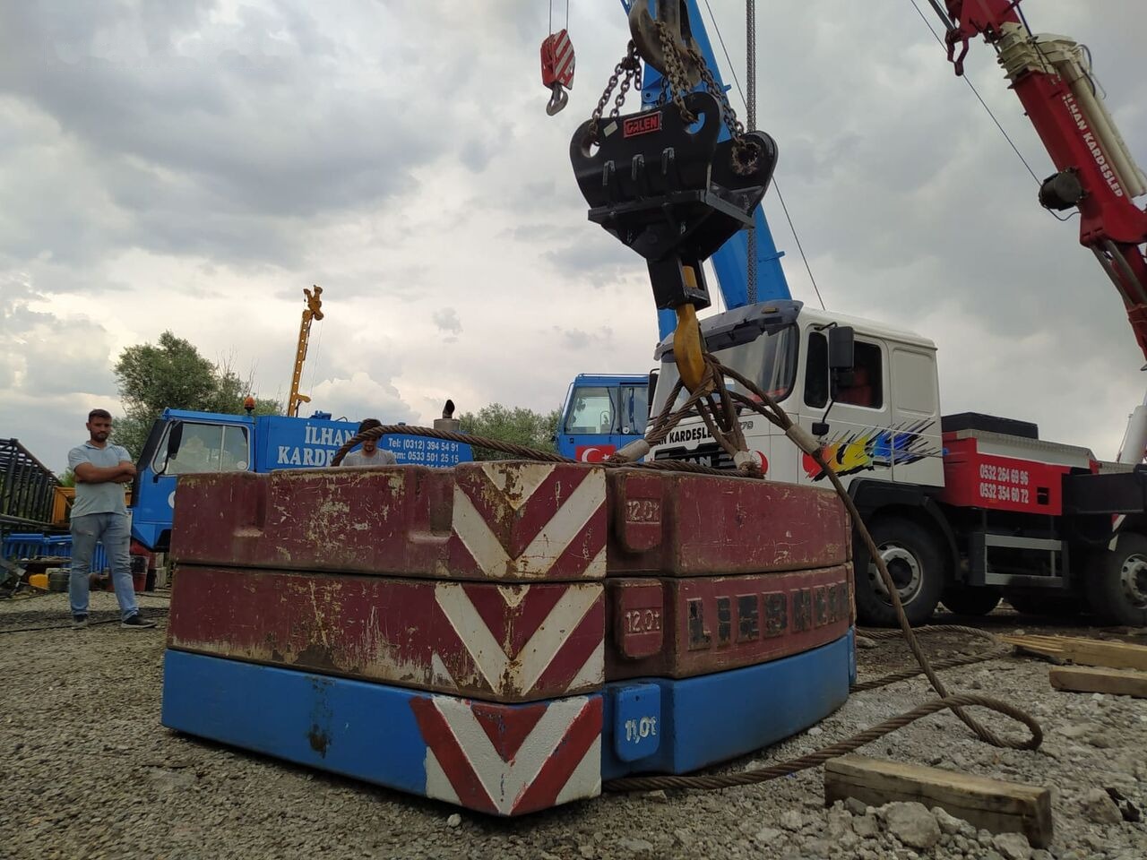 Galen CRANE LIFTING HOOK - Contrepoids pour Grue mobile: photos 1 Galen CRANE LIFTING HOOK - Contrepoids pour Grue mobile: photos 1