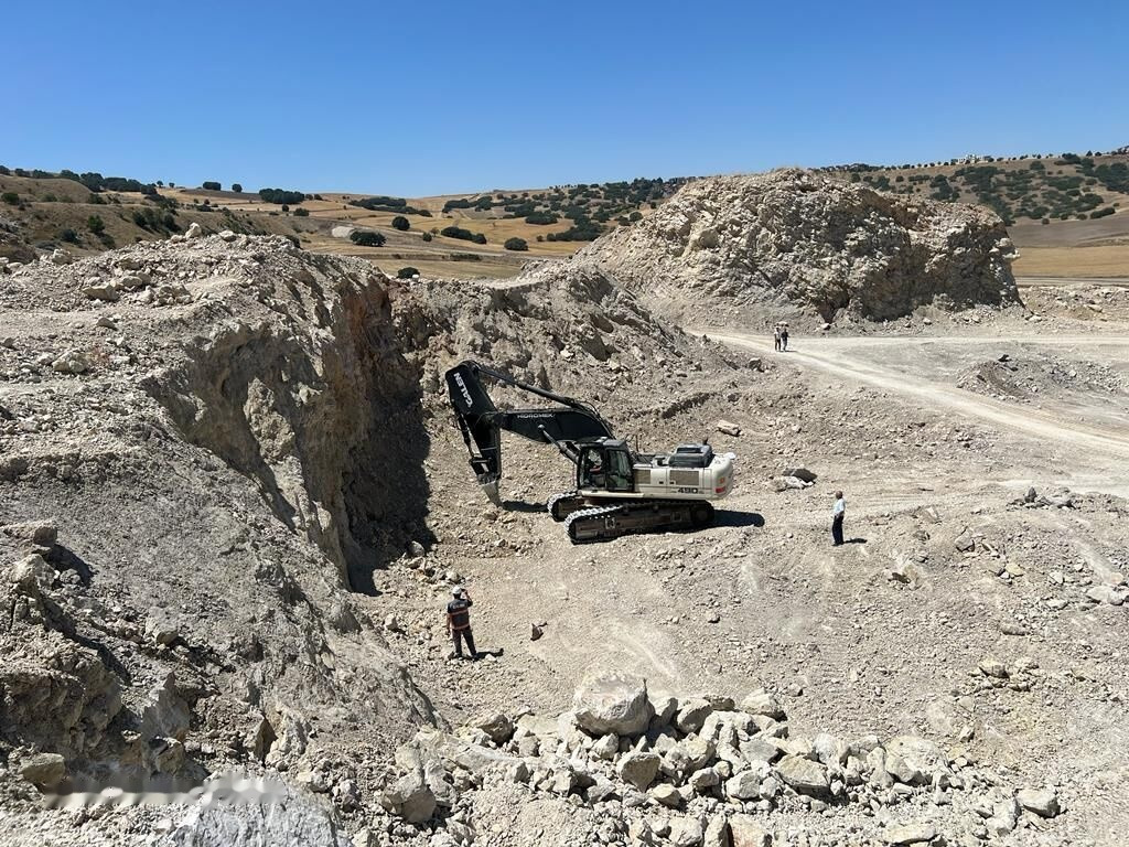 Galen Eagle Beak Boom-Arm - Ripper: photos 1 Galen Eagle Beak Boom-Arm - Ripper: photos 1