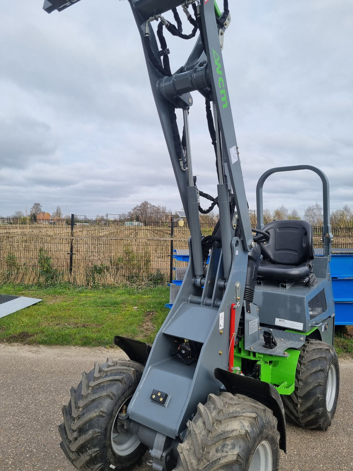 Chargeuse sur pneus WCM -L1460 shovel met beugel: photos 9 Chargeuse sur pneus WCM -L1460 shovel met beugel: photos 9