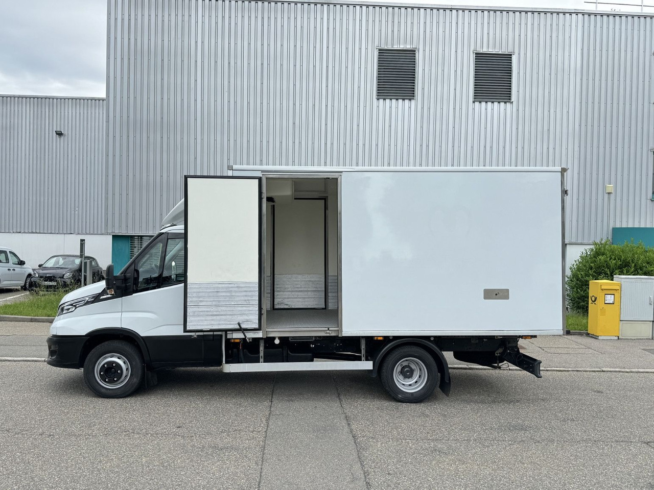 Iveco Daily 72-180 Tiefkühl TK V-500 -32°/+32° Air-Pro - Utilitaire frigorifique: photos 5 Iveco Daily 72-180 Tiefkühl TK V-500 -32°/+32° Air-Pro - Utilitaire frigorifique: photos 5