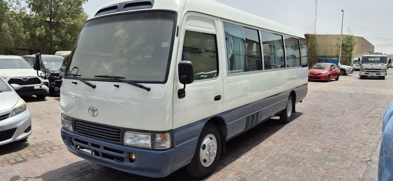 Toyota Coaster ... 30 places - climatisé - Minibus, Transport de personnes: photos 1 Toyota Coaster ... 30 places - climatisé - Minibus, Transport de personnes: photos 1