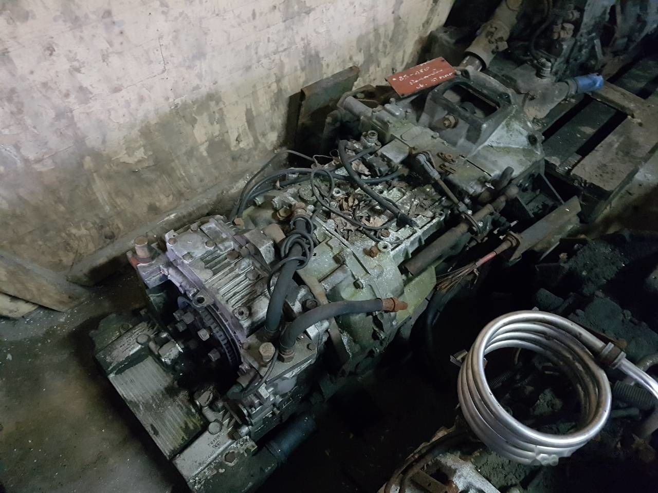 ZF 8S-180 MAN - Boîte de vitesse pour Bus: photos 1 ZF 8S-180 MAN - Boîte de vitesse pour Bus: photos 1