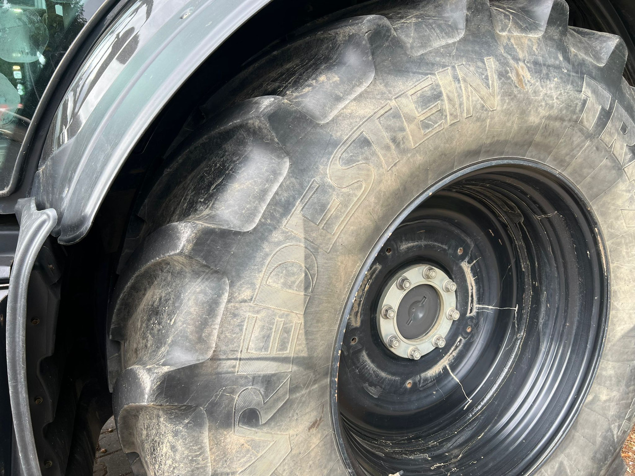 Tracteur agricole VALTRA T174 Versu: photos 12 Tracteur agricole VALTRA T174 Versu: photos 12