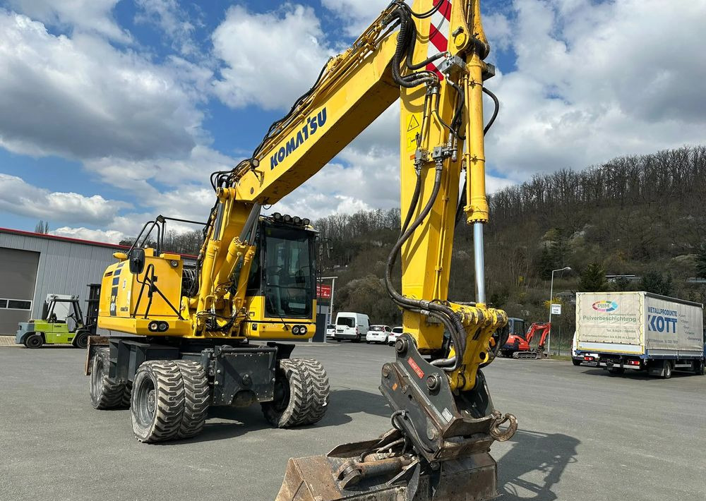 Komatsu PW 180-10, 2017 ROK, 6000 MTH, OIL QUICK - Pelle sur pneus: photos 5 Komatsu PW 180-10, 2017 ROK, 6000 MTH, OIL QUICK - Pelle sur pneus: photos 5