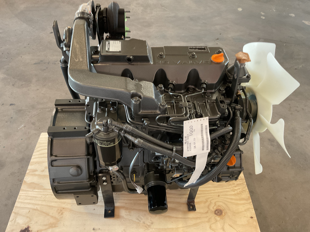 Yanmar 4TN106T - Moteur: photos 5 Yanmar 4TN106T - Moteur: photos 5