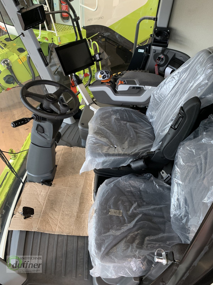 CLAAS Lexion 5400 Model C831... - Moissonneuse-batteuse: photos 5 CLAAS Lexion 5400 Model C831... - Moissonneuse-batteuse: photos 5