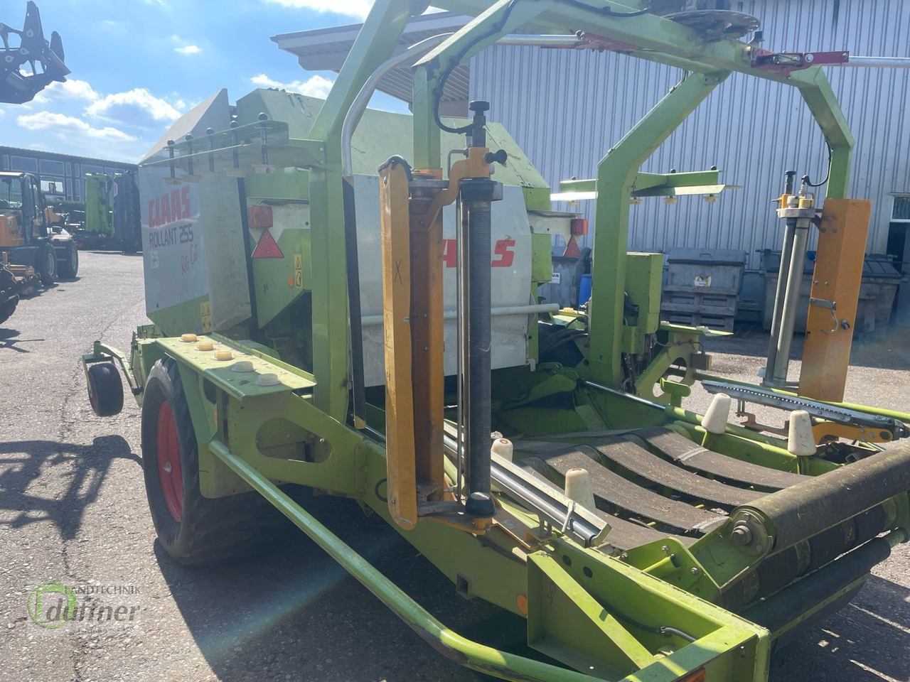 CLAAS Rollant 250 RC Uniwrap - Presse à balles rondes: photos 4 CLAAS Rollant 250 RC Uniwrap - Presse à balles rondes: photos 4