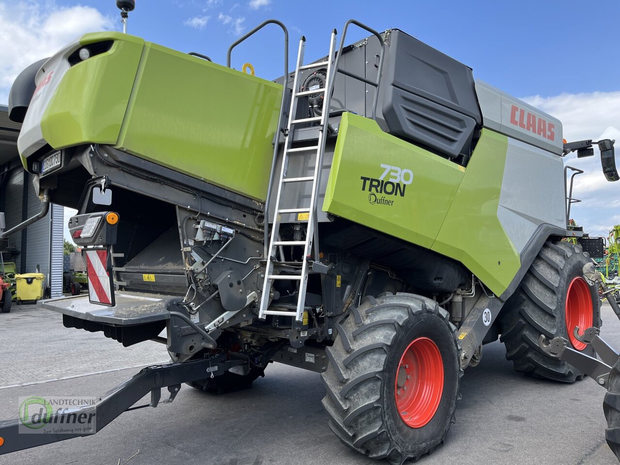 CLAAS Trion 730 - Moissonneuse-batteuse: photos 4 CLAAS Trion 730 - Moissonneuse-batteuse: photos 4