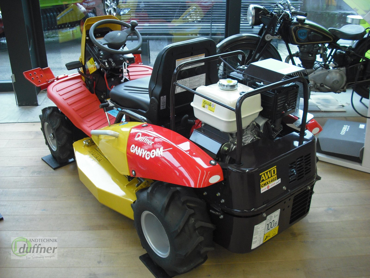 Canycom CMX 1402 - Motofaucheuse: photos 2 Canycom CMX 1402 - Motofaucheuse: photos 2