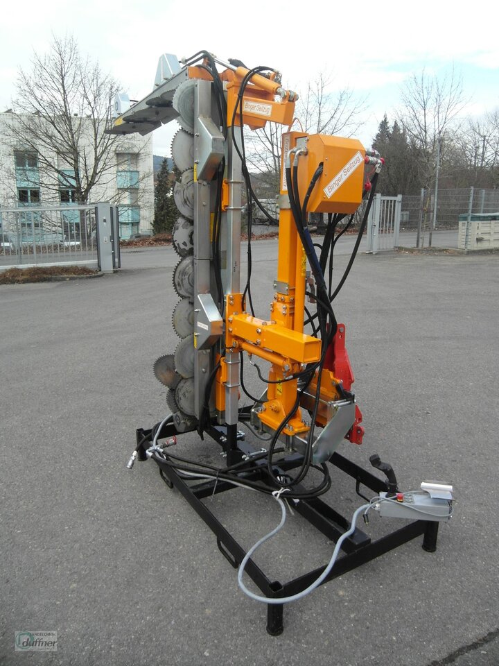 Ero Binger Baumschnittgerät - Chargeur frontal pour tracteur pour Matériel forestier: photos 2 Ero Binger Baumschnittgerät - Chargeur frontal pour tracteur pour Matériel forestier: photos 2