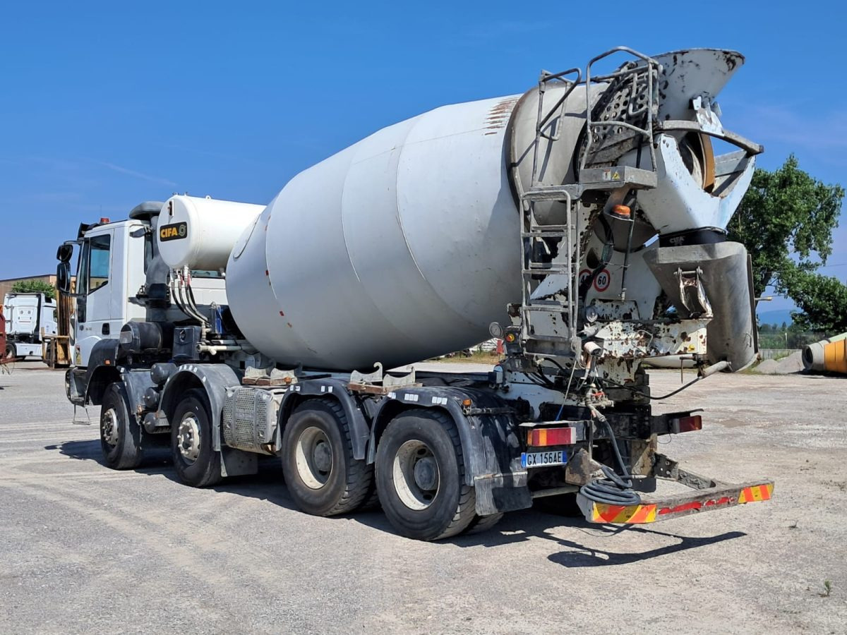 ASTRA HD9 8450 CIFA RY1300 - Camion malaxeur: photos 4 ASTRA HD9 8450 CIFA RY1300 - Camion malaxeur: photos 4