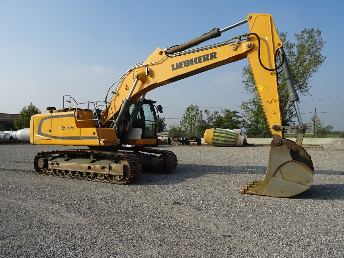 LIEBHERR R936 NLC - Pelle sur chenille: photos 5 LIEBHERR R936 NLC - Pelle sur chenille: photos 5