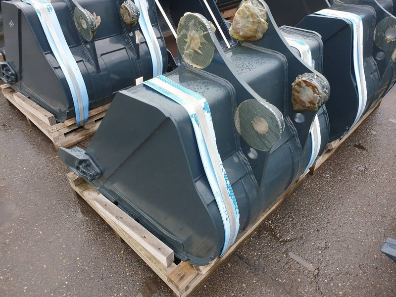 Hyundai Excavator digging bucket 140, 61K4-30101 - Godet pour Engins de chantier: photos 3 Hyundai Excavator digging bucket 140, 61K4-30101 - Godet pour Engins de chantier: photos 3