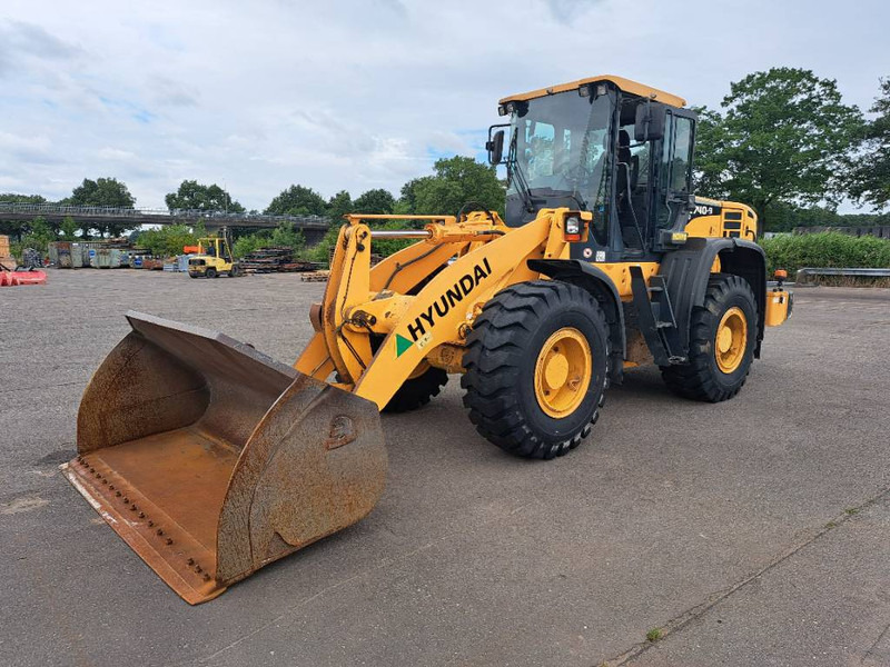 Hyundai HL740-9 XTD, HL740XTD-9 - Chargeuse sur pneus: photos 1 Hyundai HL740-9 XTD, HL740XTD-9 - Chargeuse sur pneus: photos 1