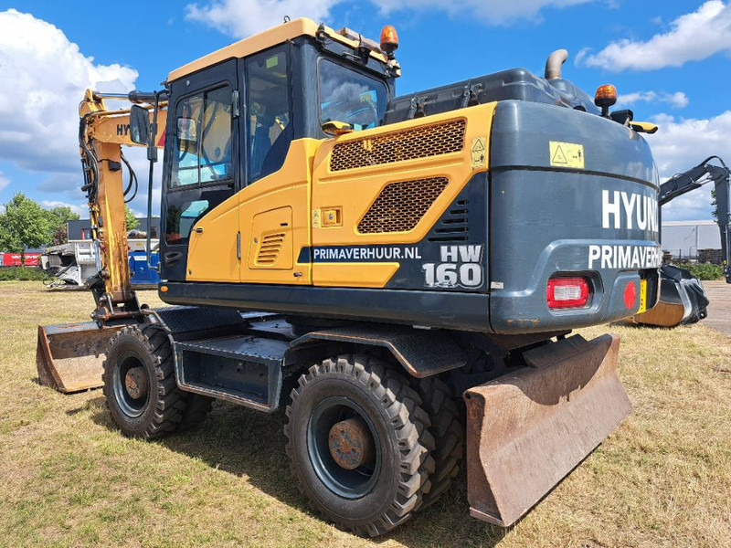 Pelle sur pneus Hyundai HW160: photos 18