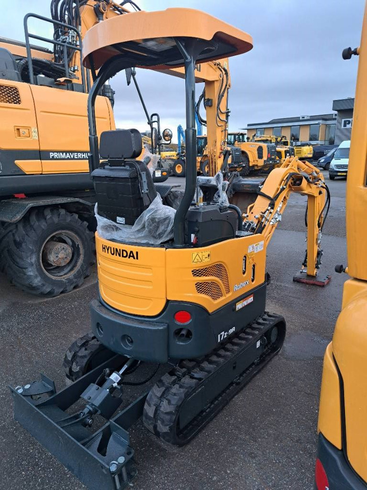 Hyundai R17Z-9AK - Mini pelle: photos 3 Hyundai R17Z-9AK - Mini pelle: photos 3