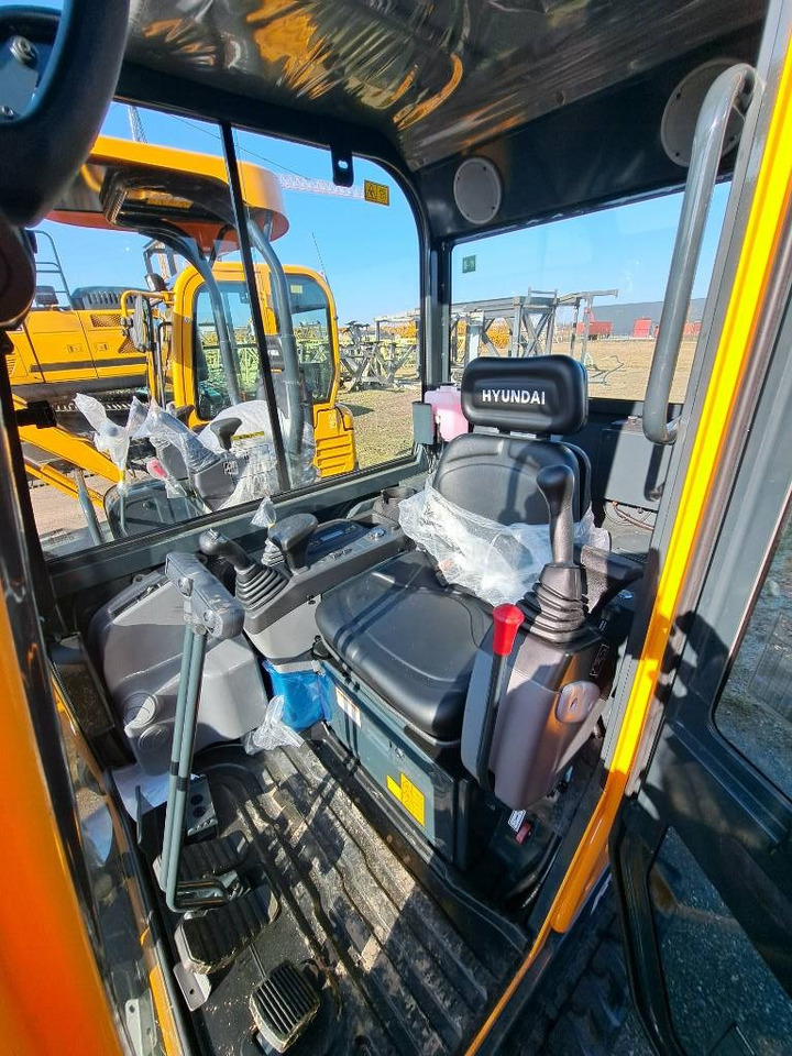 Hyundai R18-9AK - Mini pelle: photos 5 Hyundai R18-9AK - Mini pelle: photos 5