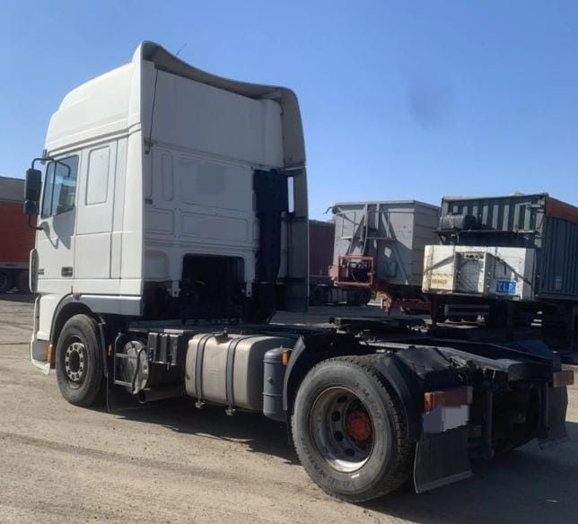 DAF XF 95 - Tracteur routier: photos 3 DAF XF 95 - Tracteur routier: photos 3