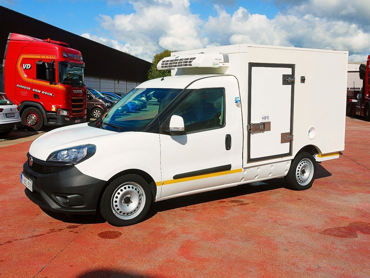 Fiat DOBLO 1.6 KUHLKOFFER THERMOKING MT A/C - Utilitaire frigorifique: photos 4 Fiat DOBLO 1.6 KUHLKOFFER THERMOKING MT A/C - Utilitaire frigorifique: photos 4