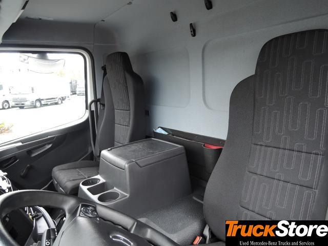 Camion fourgon Mercedes-Benz Atego 1218 L nR: photos 8