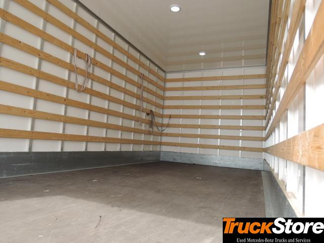 Mercedes-Benz Atego 1221 L - Camion fourgon: photos 2 Mercedes-Benz Atego 1221 L - Camion fourgon: photos 2