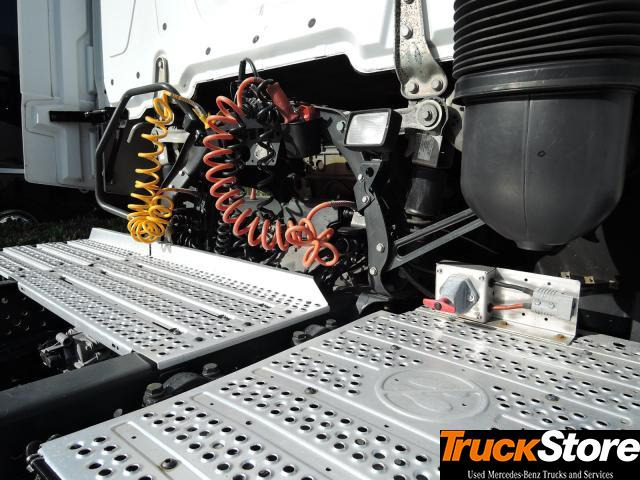 Mercedes-Benz Actros 1843 LS - Tracteur routier: photos 2 Mercedes-Benz Actros 1843 LS - Tracteur routier: photos 2