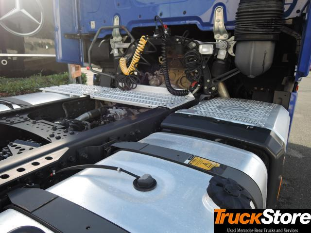 Mercedes-Benz Actros 1845 LS - Tracteur routier: photos 2 Mercedes-Benz Actros 1845 LS - Tracteur routier: photos 2