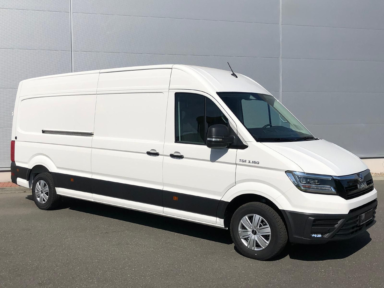 MAN TGE 3.160 Kasten L4H3 LED HECK AUTOM AHK TEMP - Fourgon utilitaire: photos 2 MAN TGE 3.160 Kasten L4H3 LED HECK AUTOM AHK TEMP - Fourgon utilitaire: photos 2