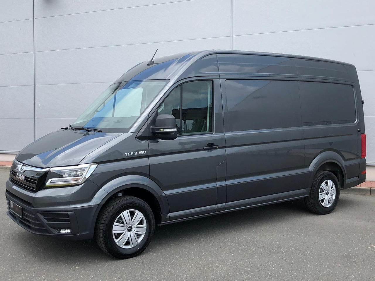 MAN TGE 3.160 L3H3 Kasten LED AHK NAVI GRA RWD SITZH - Voiture: photos 1 MAN TGE 3.160 L3H3 Kasten LED AHK NAVI GRA RWD SITZH - Voiture: photos 1